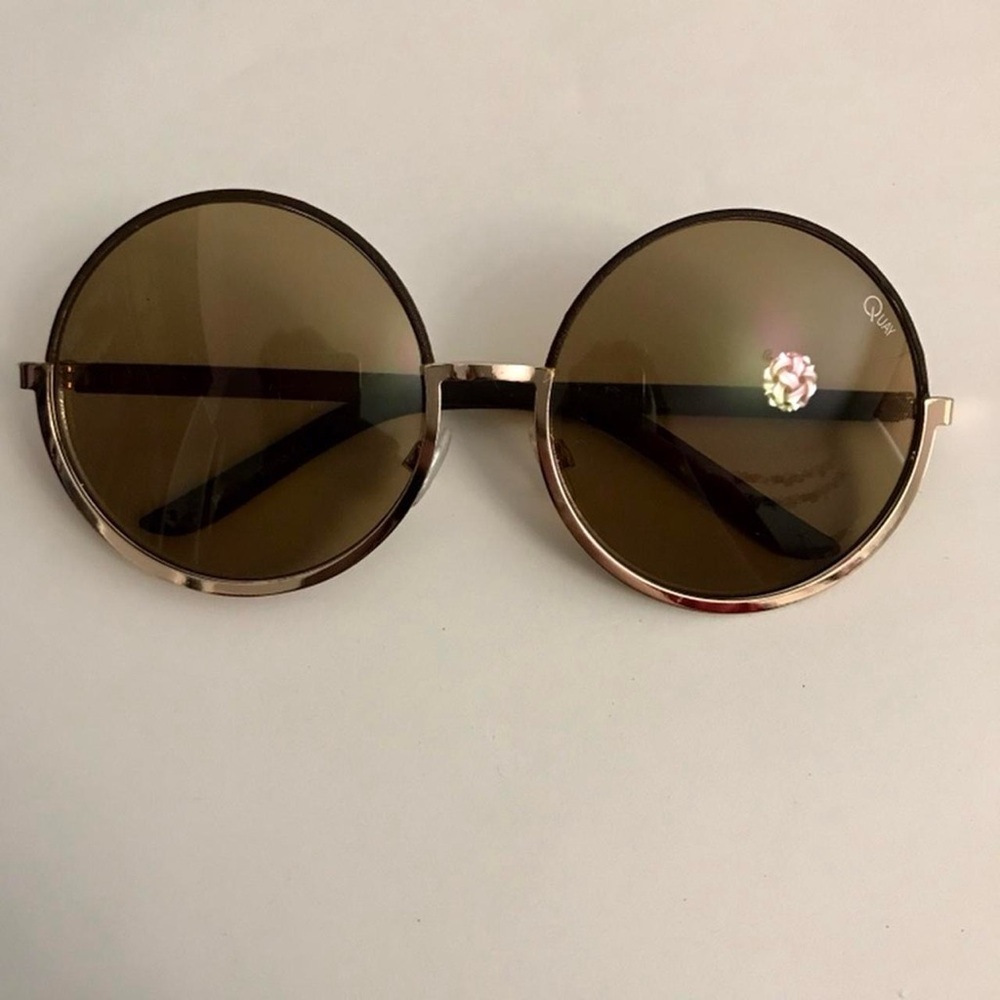 Circle Sunglasses - Picture 2 of 4